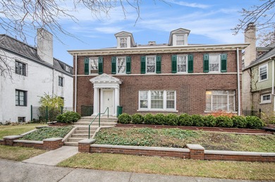 Beach Home For Sale in Detroit, Michigan