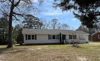 Beach Home Active Under Contract in Cape Carteret, North Carolina