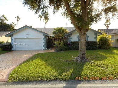 Beach Home Sale Pending in Coral Springs, Florida