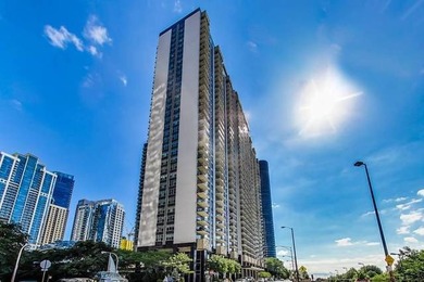 Beach Condo For Sale in Chicago, Illinois