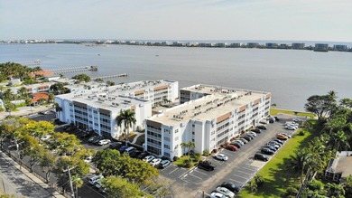 Beach Condo Sale Pending in Lake Worth Beach, Florida