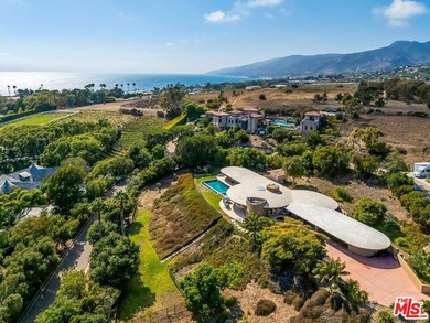 Beach Home For Sale in Malibu, California