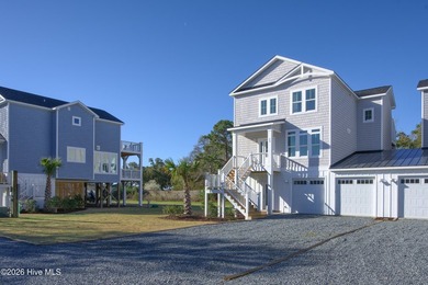 Beach Townhome/Townhouse For Sale in Hampstead, North Carolina