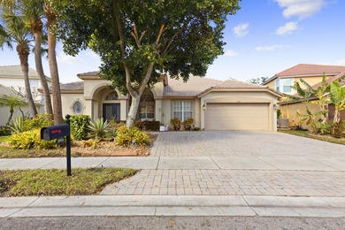 Beach Home For Sale in West Palm Beach, Florida