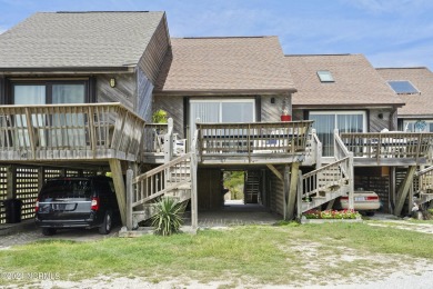 Beach Townhome/Townhouse For Sale in North Topsail Beach, North Carolina