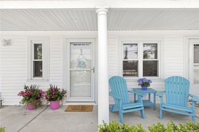 Beach Home Sale Pending in Westhampton Beach, New York