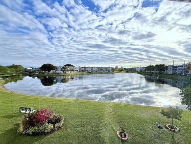 Beach Condo For Sale in Deerfield Beach, Florida