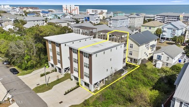 Beach Townhome/Townhouse For Sale in Carolina Beach, North Carolina