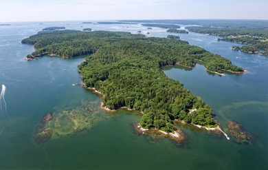 Beach Home For Sale in Bremen, Maine