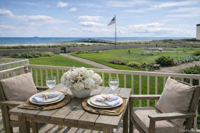 Beach Condo For Sale in Lido Beach, New York