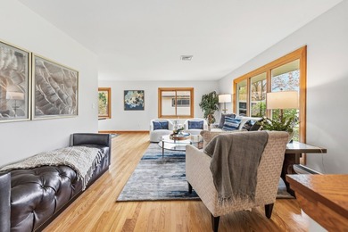 Beach Home For Sale in Fox Point, Wisconsin