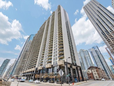 Beach Condo For Sale in Chicago, Illinois