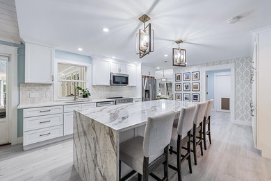 Beach Home For Sale in Palm Beach Gardens, Florida