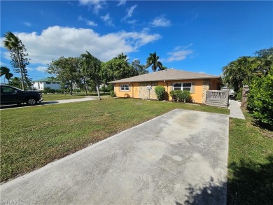 Beach Townhome/Townhouse For Sale in Naples, Florida