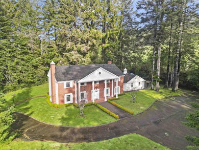 Beach Home For Sale in Crescent City, California