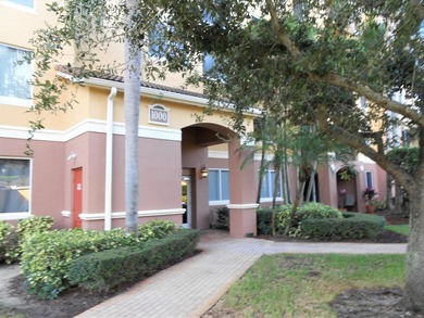 Beach Condo For Sale in Hypoluxo, Florida