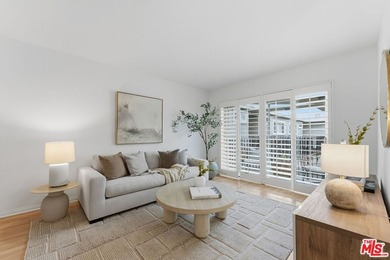 Beach Condo For Sale in Santa Monica, California