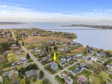 Beach Home For Sale in Old Saybrook, Connecticut