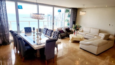 Beach Home For Sale in Panama City, 