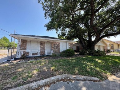 Beach Home For Sale in Galveston, Texas
