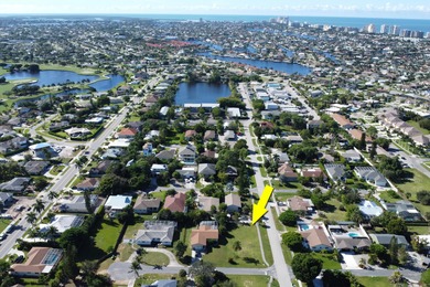 Beach Lot For Sale in Marco Island, Florida