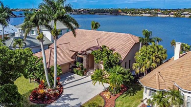 Beach Home For Sale in Fort Myers, Florida