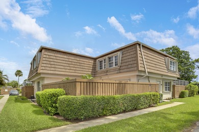Beach Townhome/Townhouse For Sale in Palm Beach Gardens, Florida