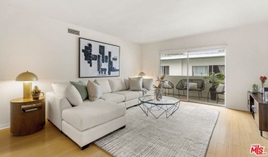 Beach Condo For Sale in Santa Monica, California