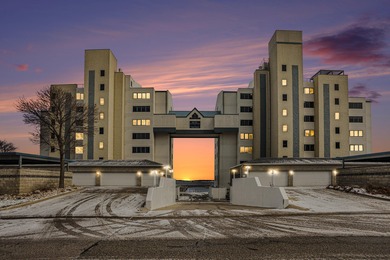 Beach Condo For Sale in Muskegon, Michigan