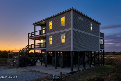Beach Home For Sale in North Topsail Beach, North Carolina
