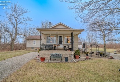 Beach Home For Sale in Oak Harbor, Ohio