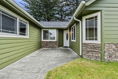 Beach Home For Sale in Crescent City, California
