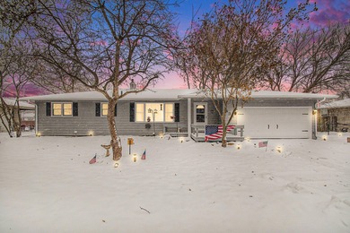 Beach Home For Sale in Benton Harbor, Michigan