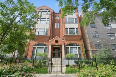 Beach Home Sale Pending in Chicago, Illinois