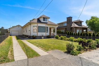 Beach Home For Sale in Crescent City, California