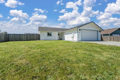 Beach Home For Sale in Smith River, California