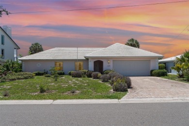 Beach Home Sale Pending in Bradenton, Florida
