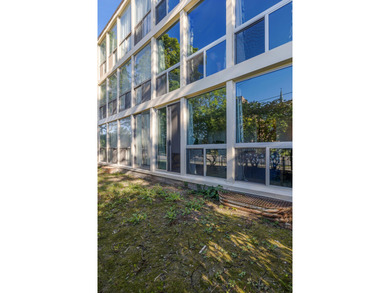 Beach Condo For Sale in Detroit, Michigan