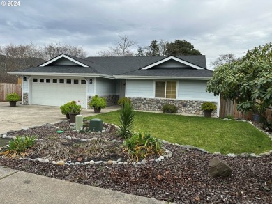 Beach Home For Sale in Brookings, Oregon