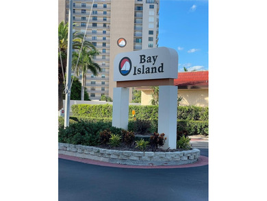 Beach Condo For Sale in South Pasadena, Florida