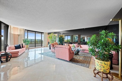 Beach Condo For Sale in North Palm Beach, Florida