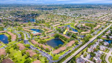 Beach Condo For Sale in Greenacres, Florida