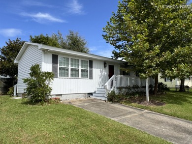 Beach Home For Sale in Swansboro, North Carolina