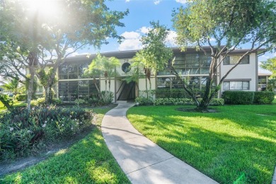 Beach Condo For Sale in Tamarac, Florida