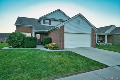 Beach Condo Active Under Contract in Detroit, Michigan