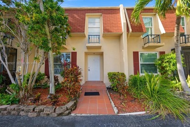 Beach Townhome/Townhouse For Sale in Hallandale Beach, Florida
