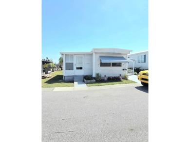 Beach Home For Sale in St. Pete, Florida