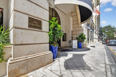 Beach Condo For Sale in West Palm Beach, Florida