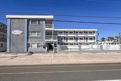 Beach Condo Sale Pending in North Wildwood, New Jersey