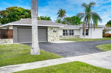 Beach Home For Sale in Marco Island, Florida